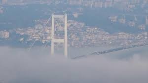İstanbul'da sis hayatı olumsuz etkiledi