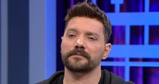 Berfu Yenenler gözyaşlarına hakim olamadı