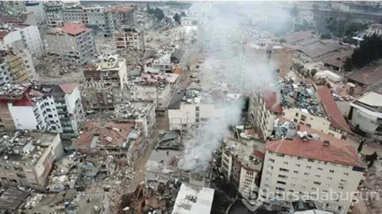 Mustafa Ceceli'nin depremzede aileye yaptığı jest takdir edildi
