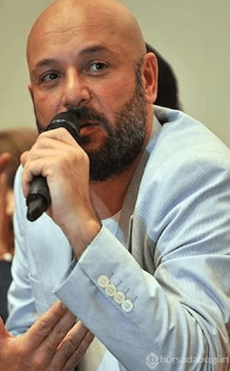 Tolga Tekin: Elimden geldiğince bir şeylerin ucundan tutuyorum