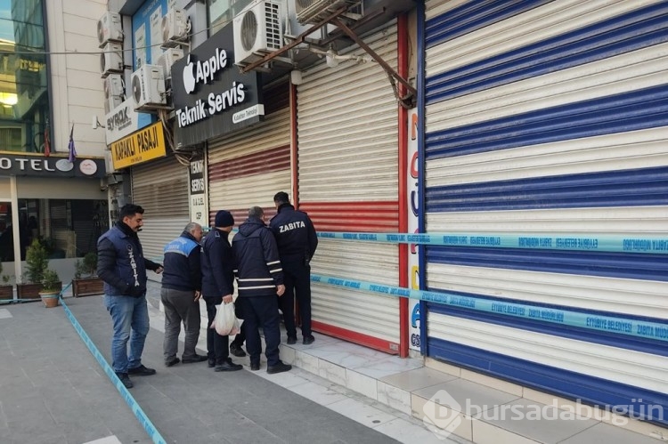 50 yıllık pasaj yıkılma tehlikesi ile mühürlendi