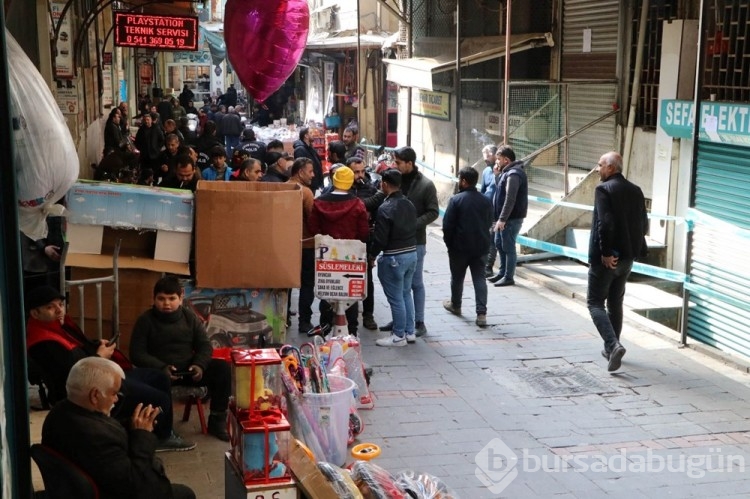 50 yıllık pasaj yıkılma tehlikesi ile mühürlendi
