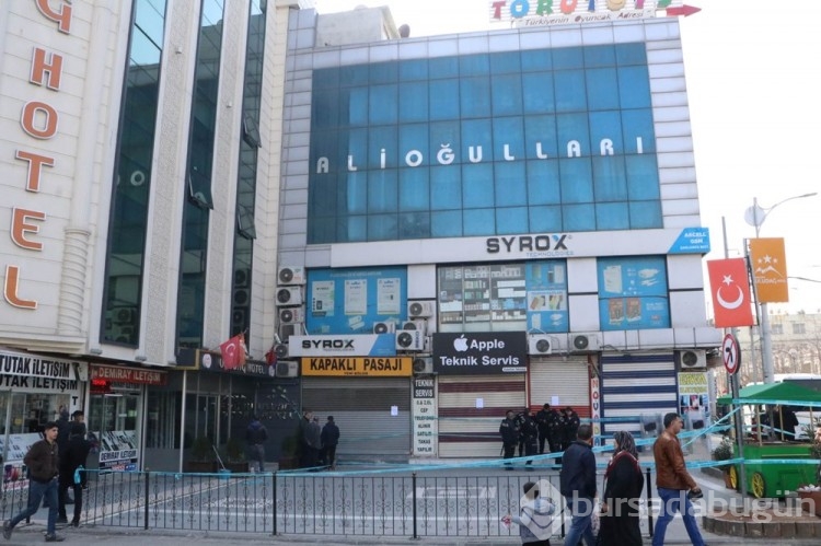50 yıllık pasaj yıkılma tehlikesi ile mühürlendi