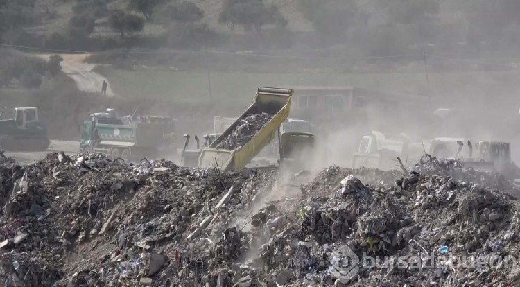 Hafriyat kamyonlarının biri gitmeden diğeri geliyor