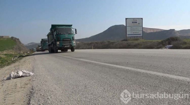 Hafriyat kamyonlarının biri gitmeden diğeri geliyor