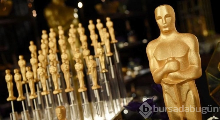 Rihanna 95. Oscar ödüllerinde sahne alacak