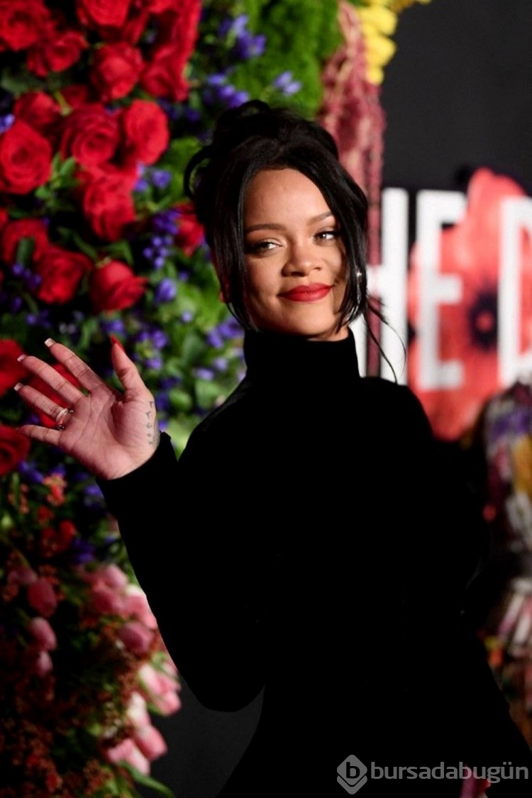 Rihanna 95. Oscar ödüllerinde sahne alacak