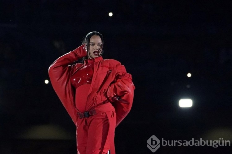 Rihanna 95. Oscar ödüllerinde sahne alacak