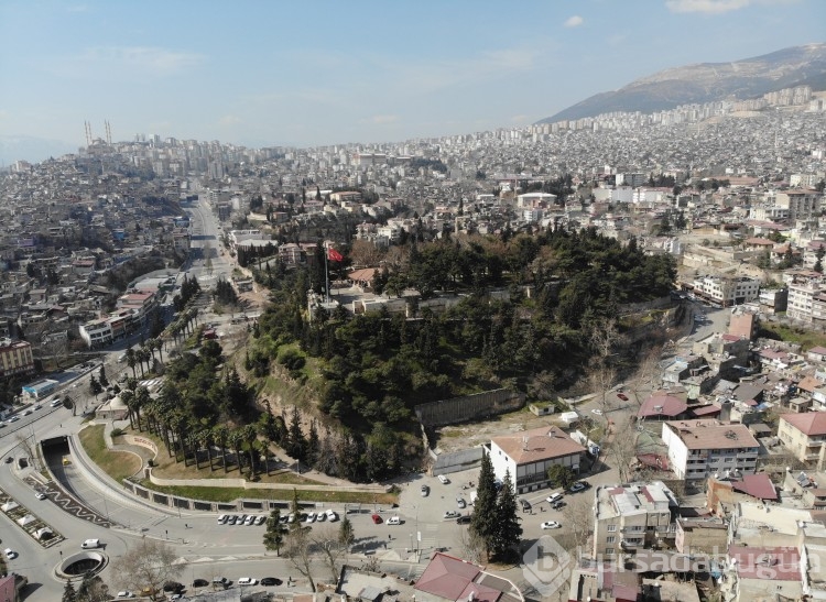 Tarihi Kale depremde ayakta kaldı