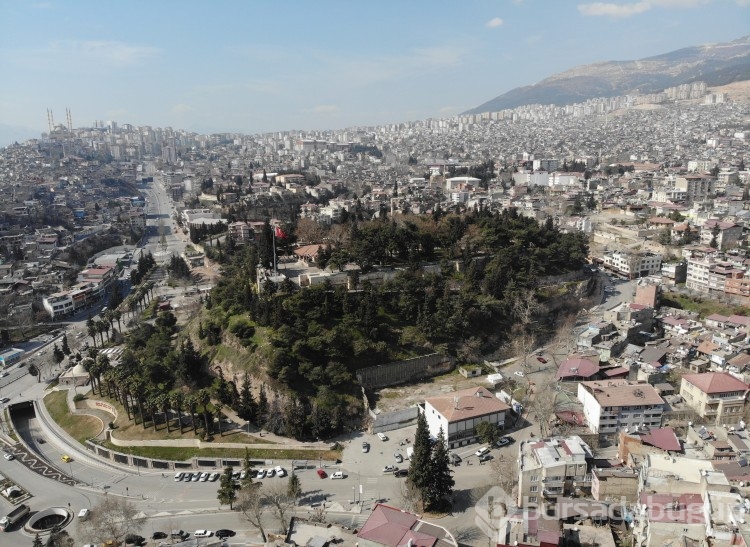 Tarihi Kale depremde ayakta kaldı