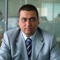 Engin Akyürek acı haberi duyurdu