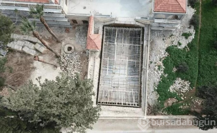  Birçok film ve dizinin çekildiği Reyhanlı'daki tarihi konak hasar aldı!
