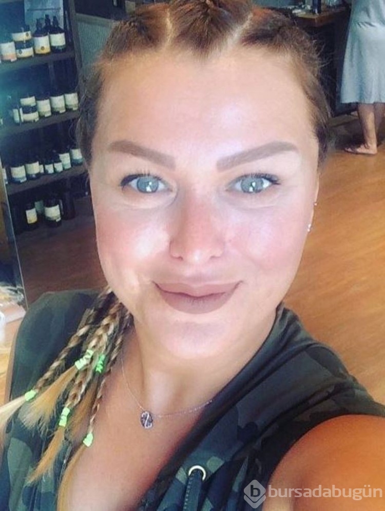 Ebru Şallı'nın kardeşini görenler dönüp bir daha baktı! 