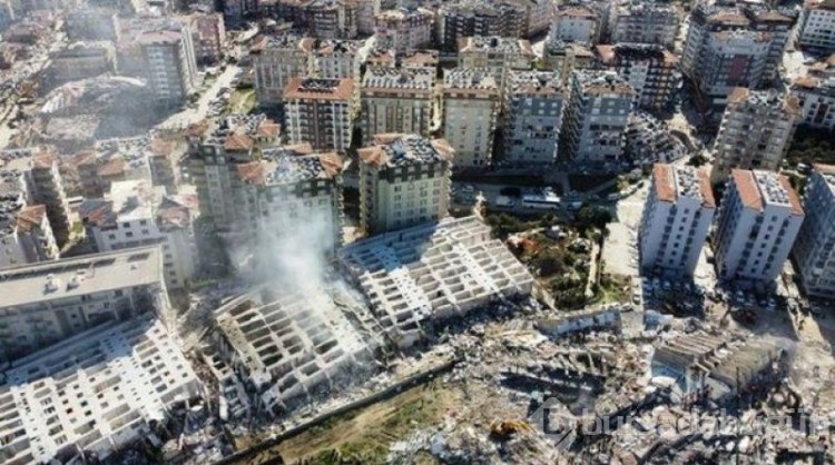 Rönesans Rezidans'ın enkazı kaldırıldı