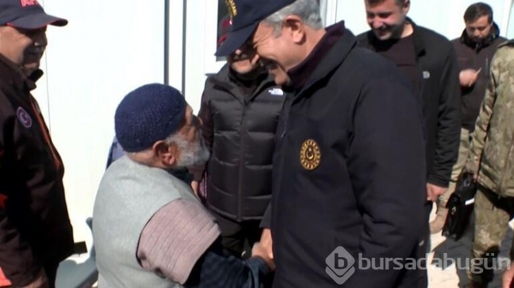 Bakan Hulusi Akar, Kore gazisi depremzedeyi İçişleri Bakanı Süleyman Soylu ile görüştürdü