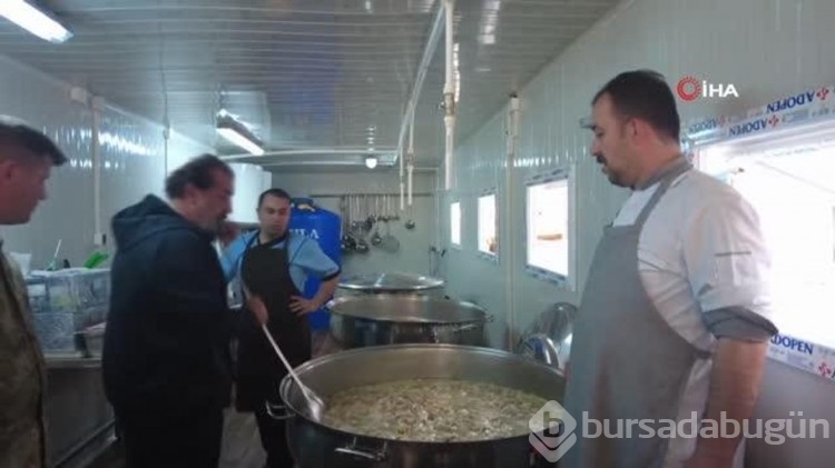 Mehmet Yalçınkaya, sahra mutfağında