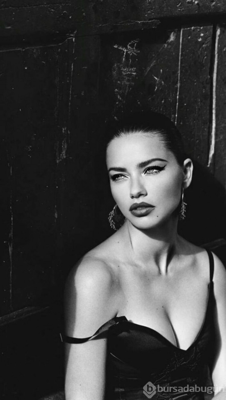 Adriana Lima 'FIFA Küresel Taraftar Elçisi' oldu