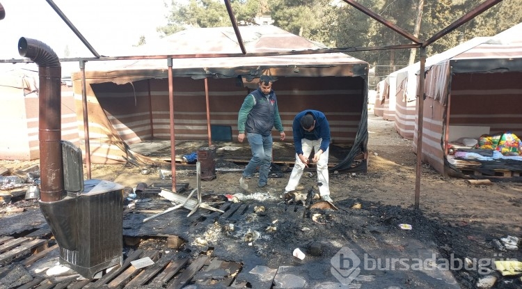7 çadır yandı, 2 depremzede yaralandı