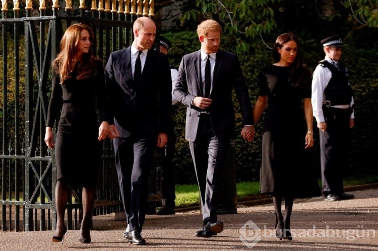 Kral Charles, Prens Harry ve Meghan Markle'yı köşkten kovdu