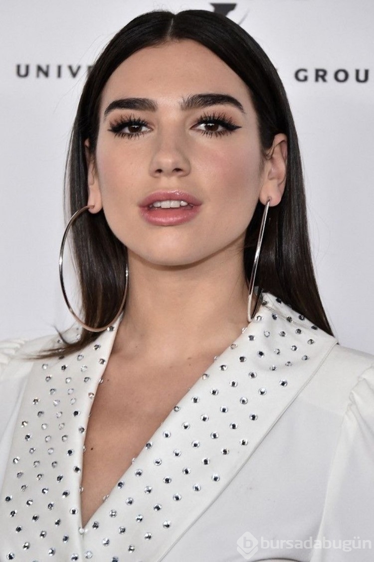 Dua Lipa ünlü isimle aşk yaşıyordu!