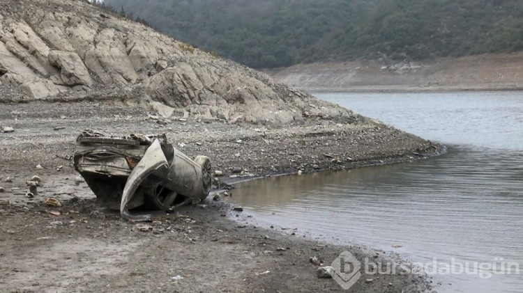Suyu çekilen Alibeyköy Barajı'ndan otomobil çıktı