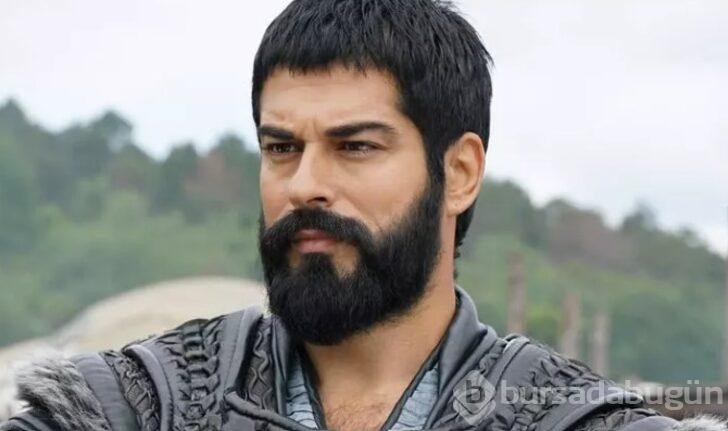 Burak Özçivit'in kardeşi güzelliğiyle mest etti! 