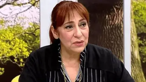 Melek Baykal sitem etti! 