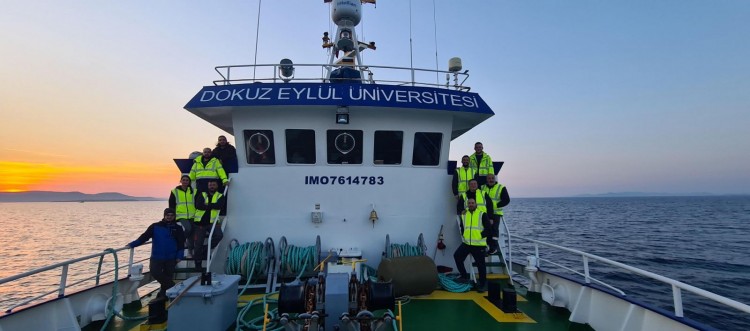 İzmir Körfezi'nde yeni fay hattı!