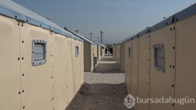 Depremzedeler için gönderilen İsveç yapımı çadırlar ev konforunu aratmıyor