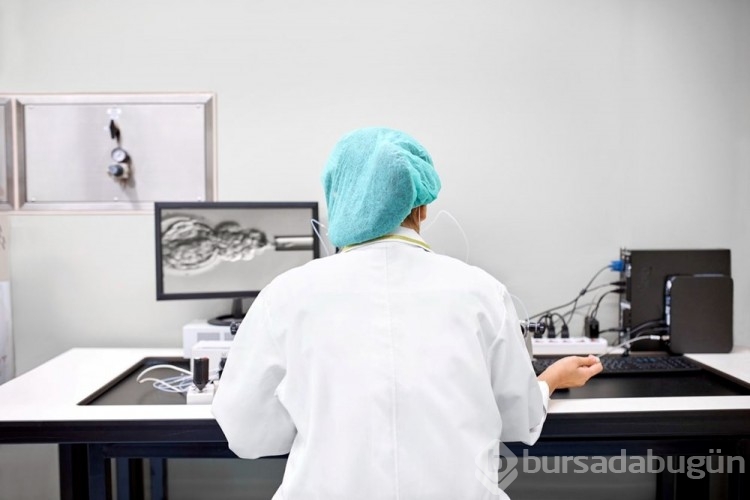 Tüp bebek merkezine gelen bir kadına kanser genli embriyo nakledildi