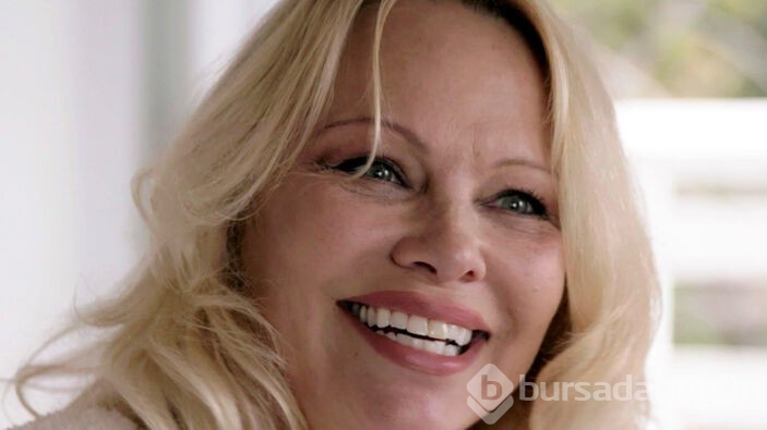 Pamela Anderson: 12 yaşında tecavüze uğradım 