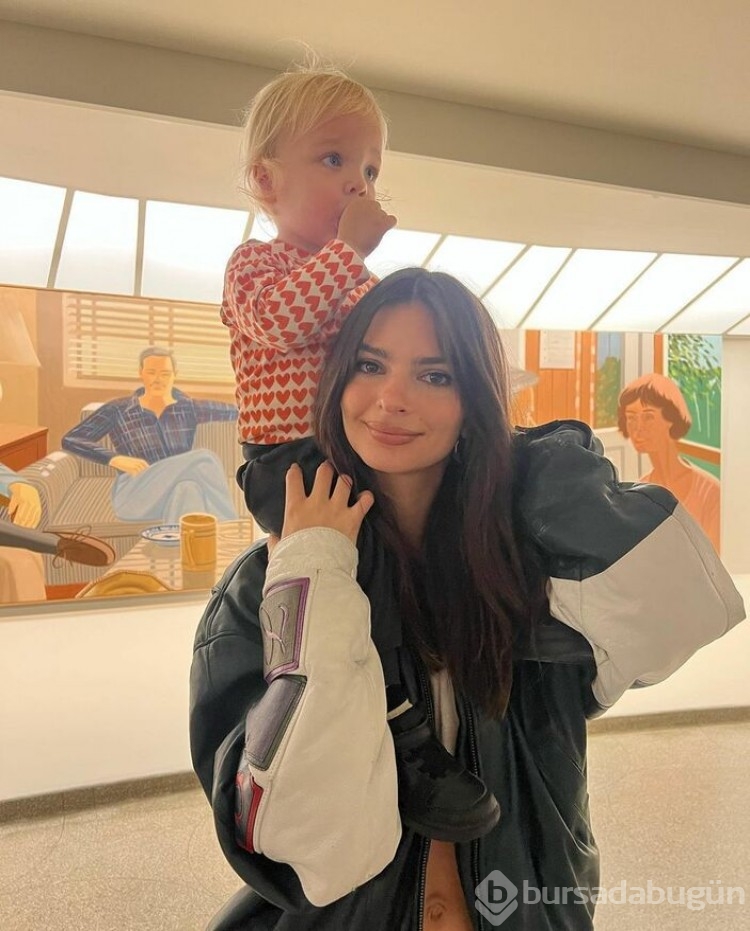 Emily Ratajkowski sosyal medyadan oğlunun doğum gününü kutladı