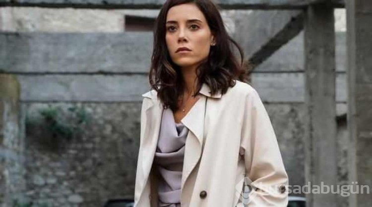 Cansu Dere topuğunu çatlattı