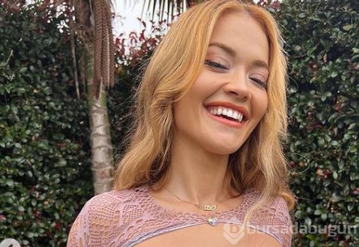 Güzel şarkıcı Rita Ora cesaretinden ödün vermiyor! 