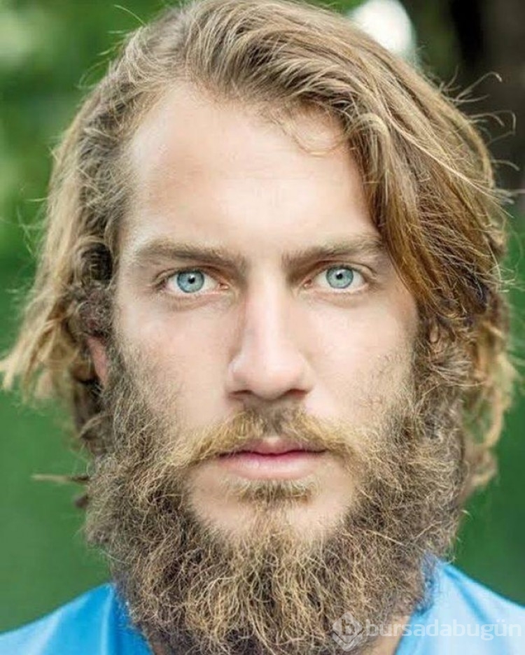 Survivor şampiyonu Nisa Bölükbaşı dekolteli poz verdi!