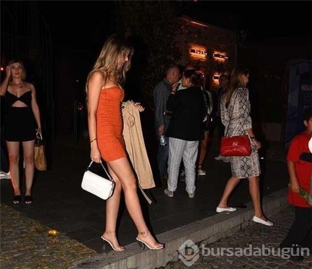 Kısmetse Olur yarışmacısı Wesley Sneijder'in aşkı çıktı! 