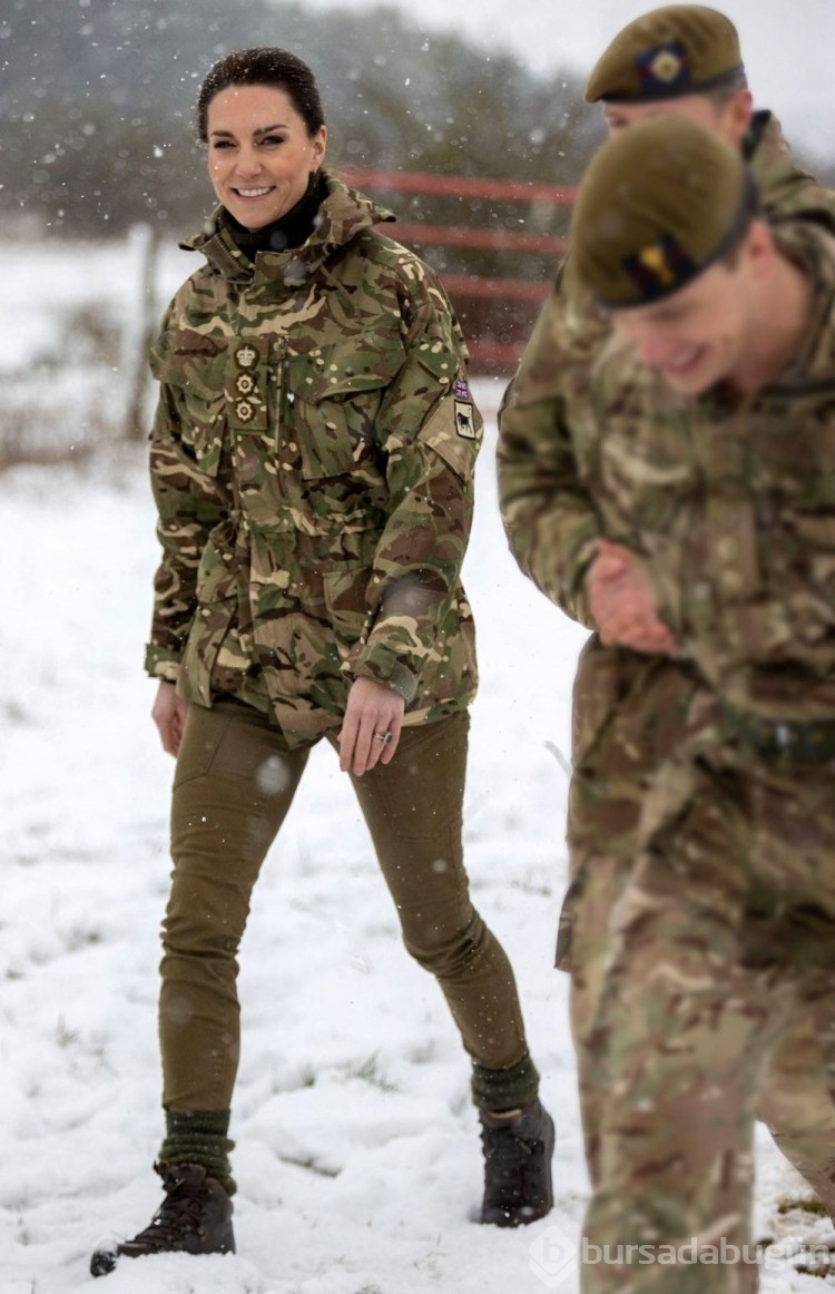 Prenses Kate Middleton İngiiz ordusunun eğitimlerine katıldı
