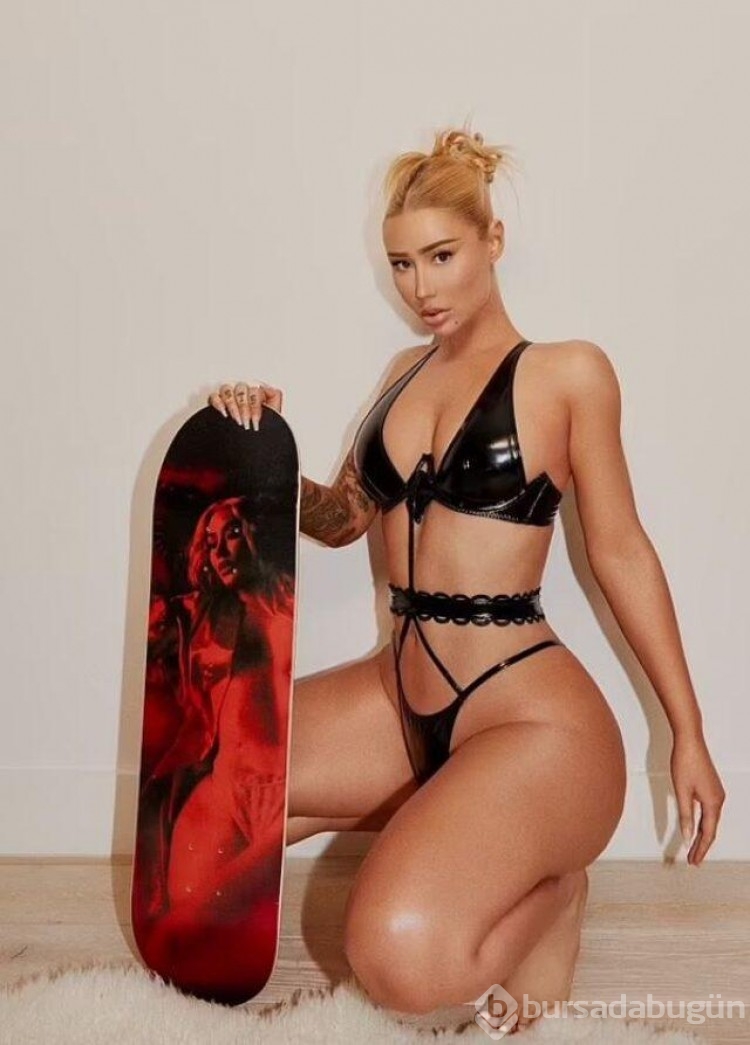 Iggy Azalea erotik pozlarla ne amaçladığını açıkladı