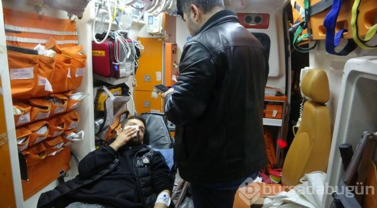 Evinde yatarken ağzından vuruldu