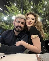 Evli fenomenle birlikte olduğunu duyurdu!