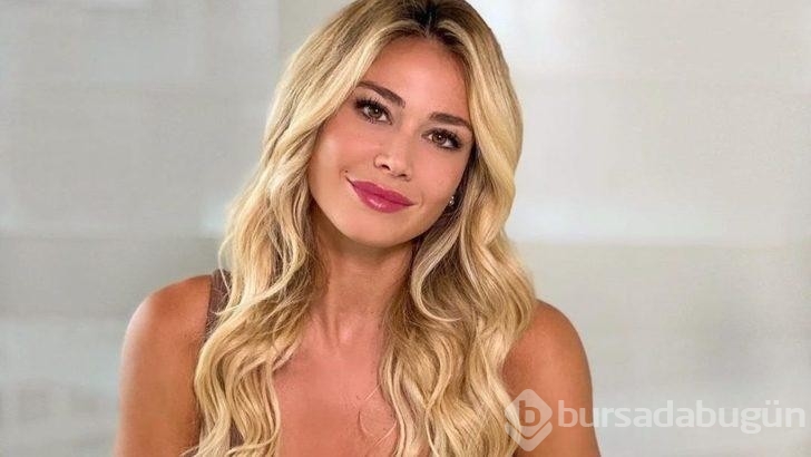İtalyan spor spikeri Diletta Leotta dekoltesiyle büyüledi