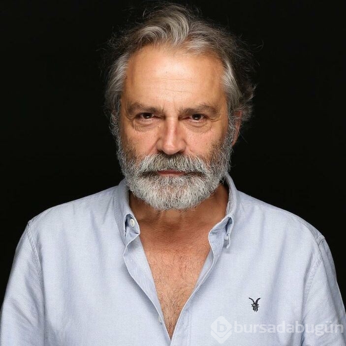  Haluk Bilginer sahnede fenalaştı