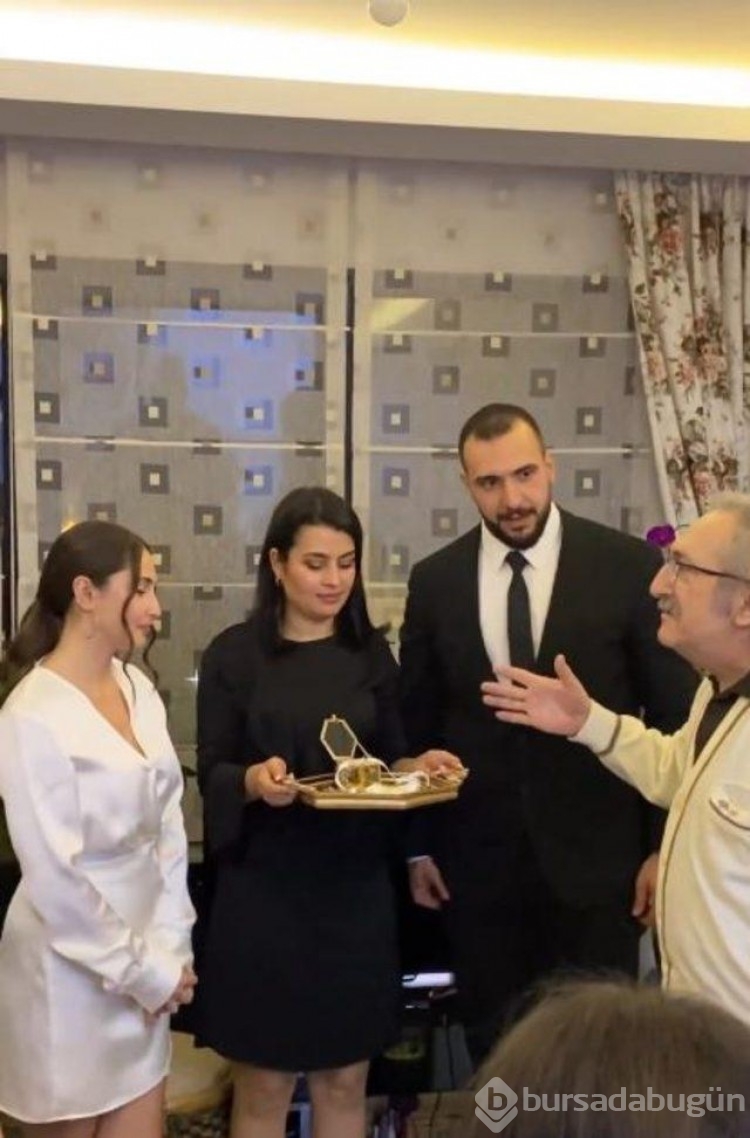 Masterchef Barbaros sevgilisine evlilik teklifi ettiği anları paylaştı!