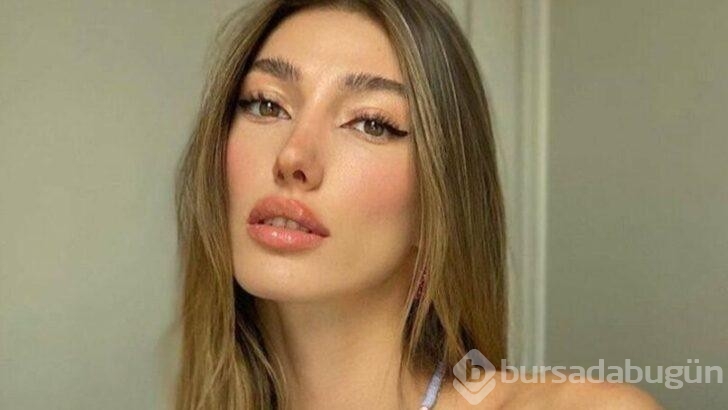Şevval Şahin tulumunun önünü açtı! Beğeni butonu çöktü