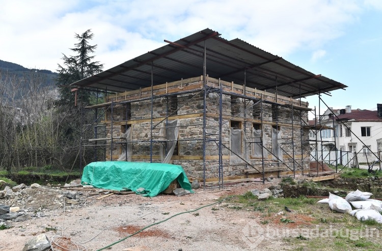 Tarihi mescid gün yüzüne çıkartılıyor