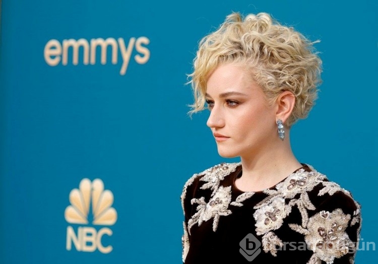 Julia Garner'dan iptal edilen Madonna filmi hakkında ilk kez konuştu
