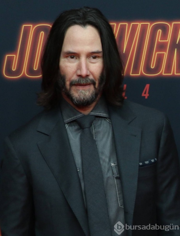 Keanu Reeves'e hayranlarından biri evlenme teklifi etti
