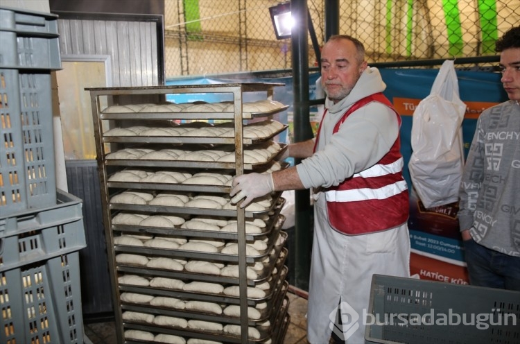 Tam 39 gün önce olan Kahramanmaraş'ta depremin izleri siliniyor