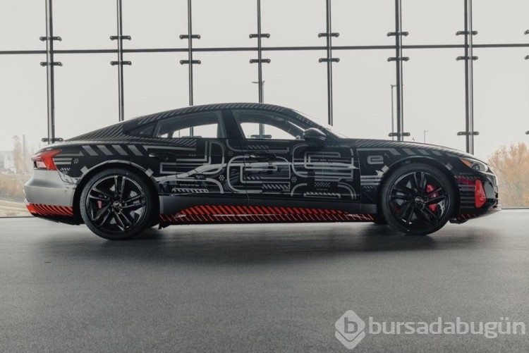 Audi'den sevilen kamuflaja özel seri
