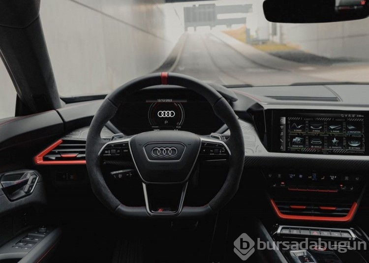 Audi'den sevilen kamuflaja özel seri
